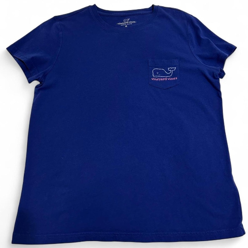 Blue vineyard vines tee